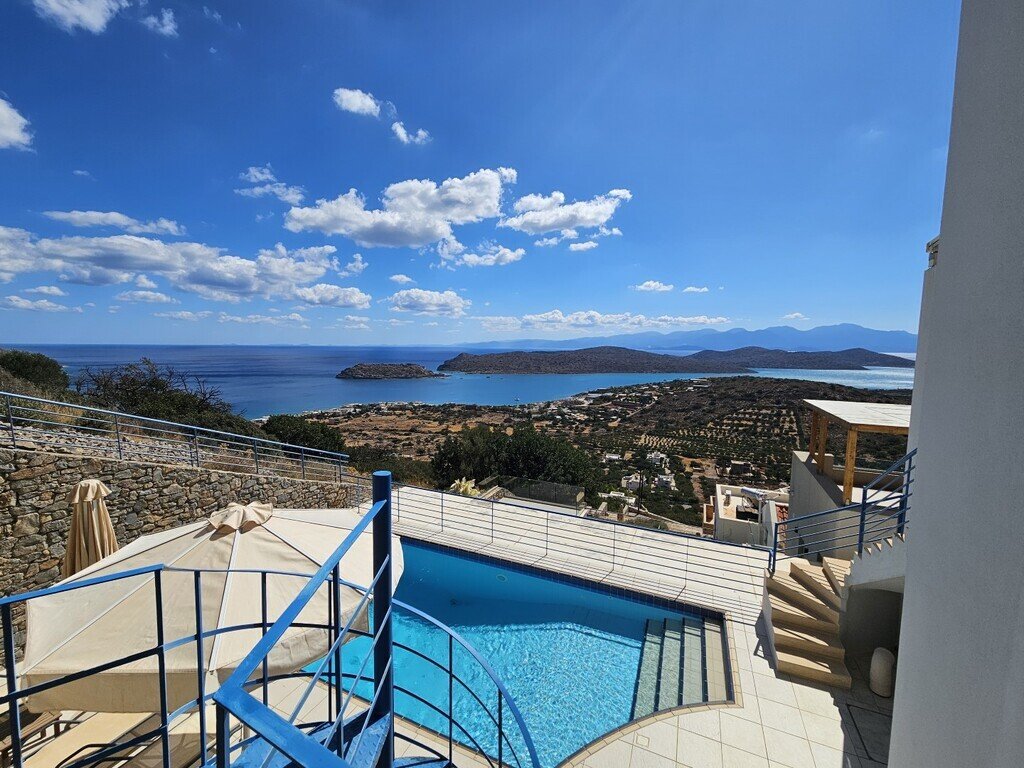 Villa in Community of Elounta, Agios Nikolaos Municipal Unit, Greece 2 - 18968528