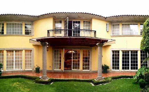 Townhouse in Mexico City, Mexico 1