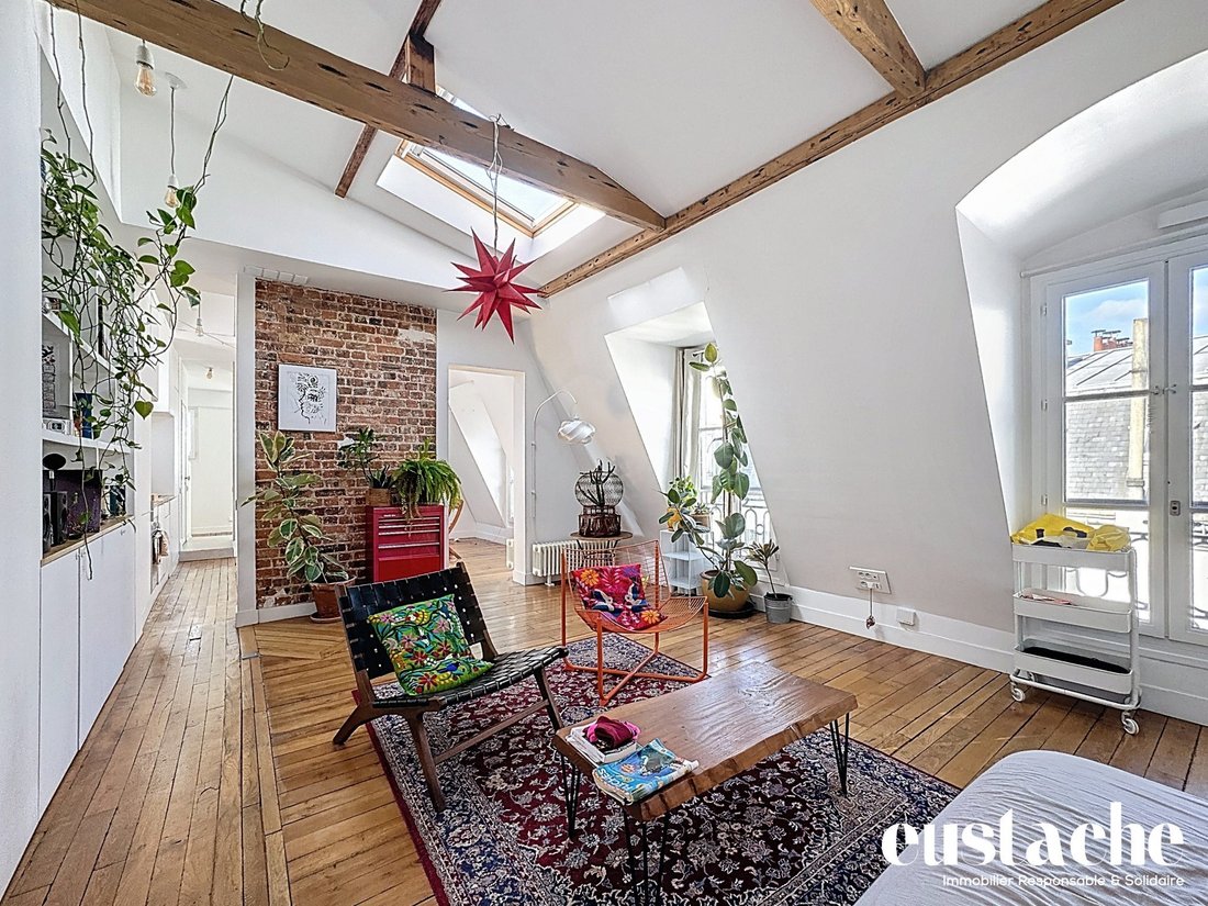 Apartment in Louis Blanc-Aqueduc, Paris 10e Arrondissement, Paris 1 - 18978705