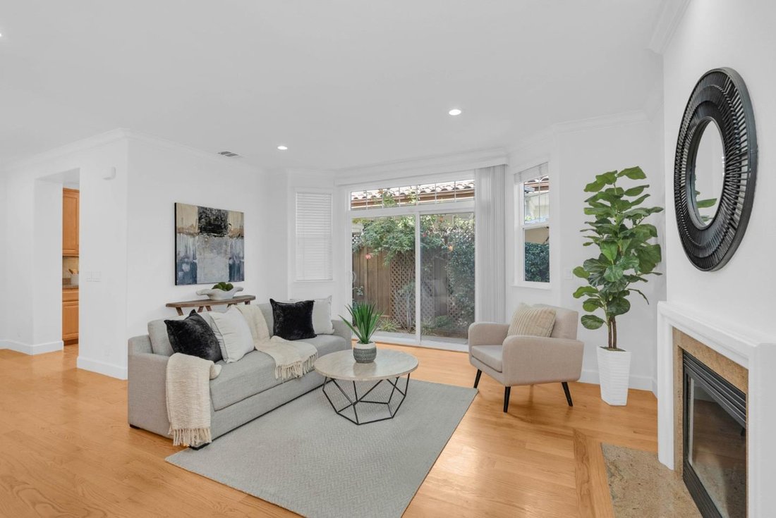 House in Los Gatos, California, United States 4 - 18976135