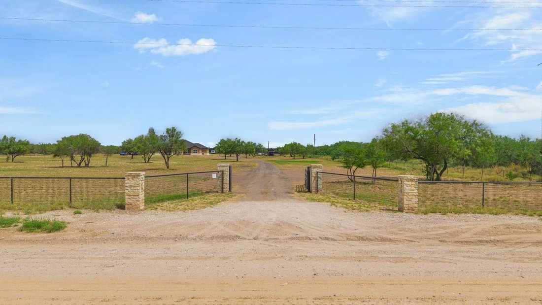 House in Laredo, Texas, United States 2 - 18969744