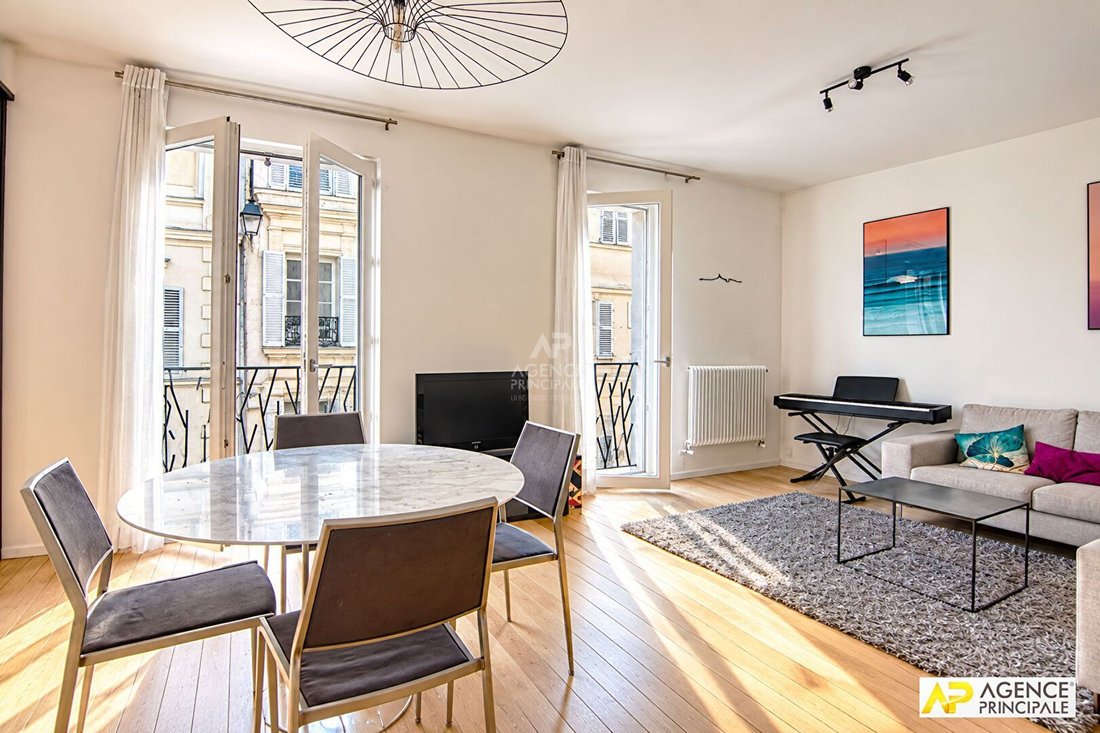 Apartment in Domaine National du Château, Versailles, France 1 - 18977844