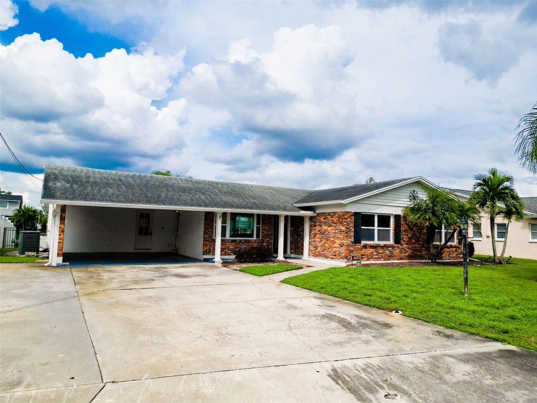 House in Tampa, Florida, United States 2 - 18964939