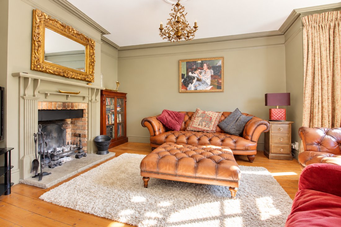 House in Wimborne Minster, England 2 - 18964843