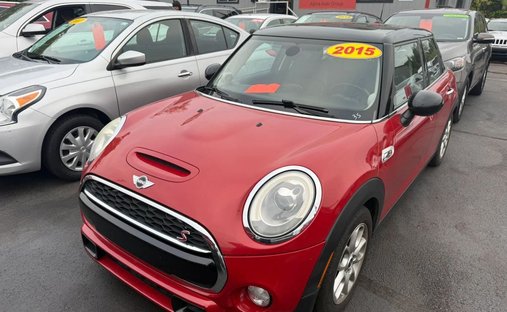 2015 MINI Hardtop 4 Door Cooper S Hatchback 4D in Cincinnati, OH, United States 1