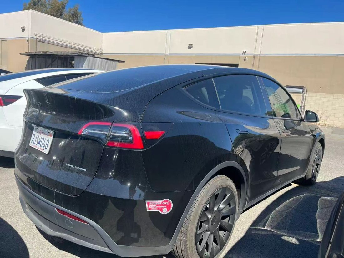 Suv in Costa Mesa, CA, United States 2 - 18979664