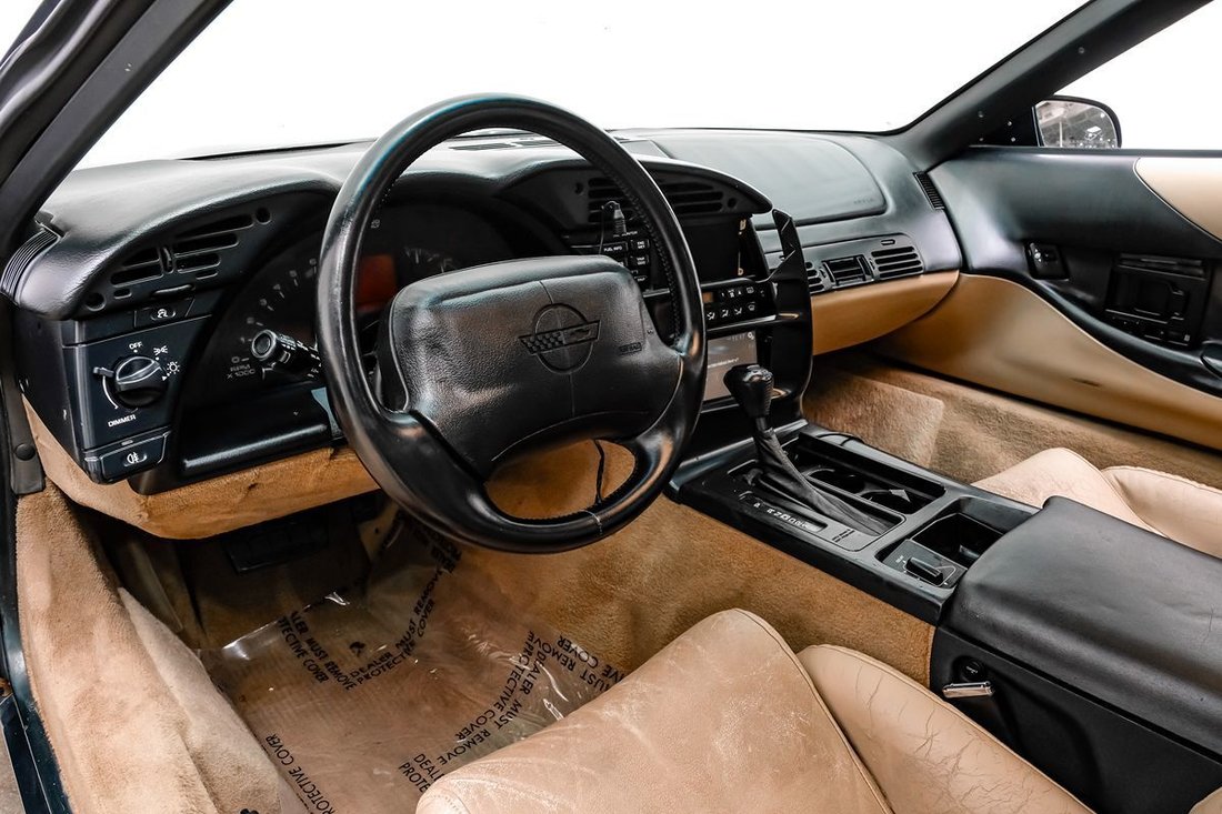 Coupe in Dallas, TX, United States 3 - 18980613