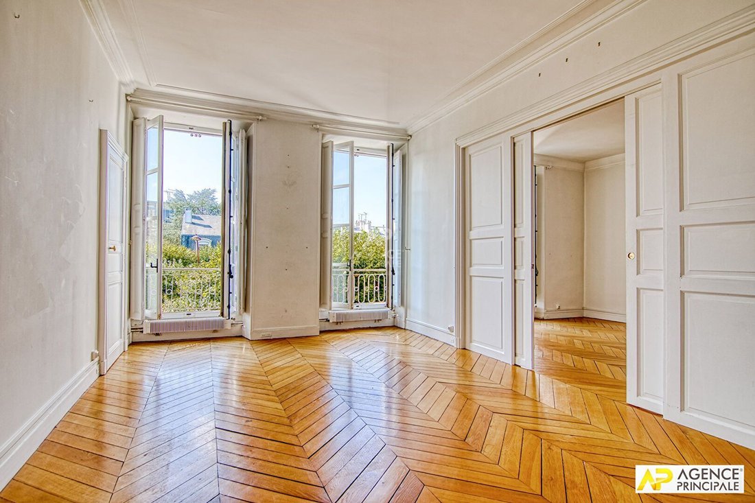 Apartment in Domaine National du Château, Versailles, France 1 - 18976811