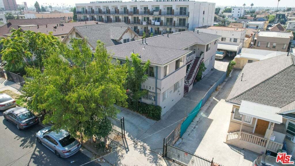 Los Angeles, California, United States 1 - 18968640