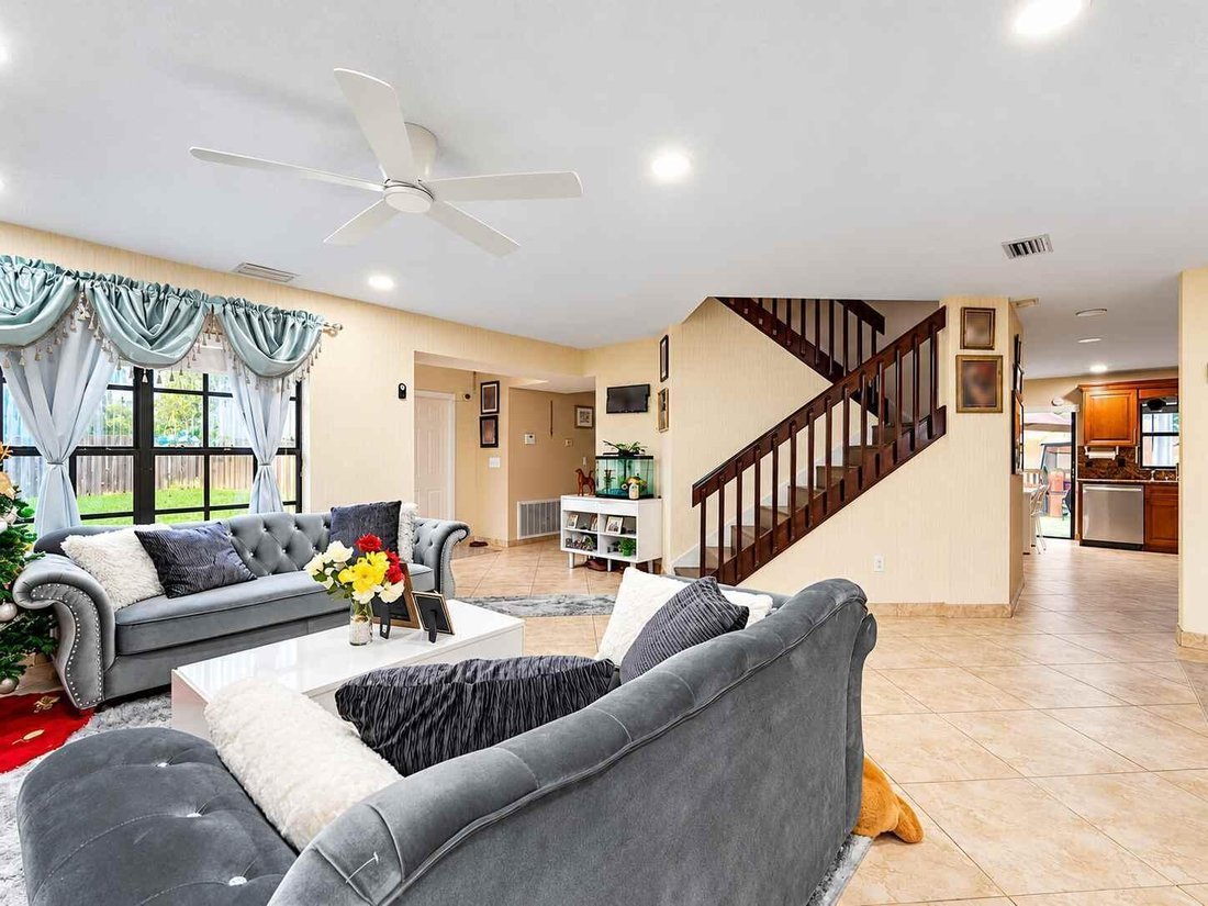 House in Miramar, Florida, United States 3 - 18973835