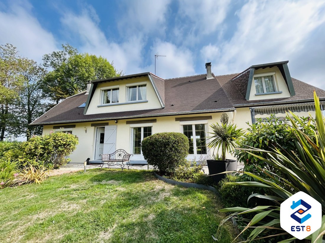House in Villers-sur-Coudun, Hauts-de-France, France 1 - 18656189