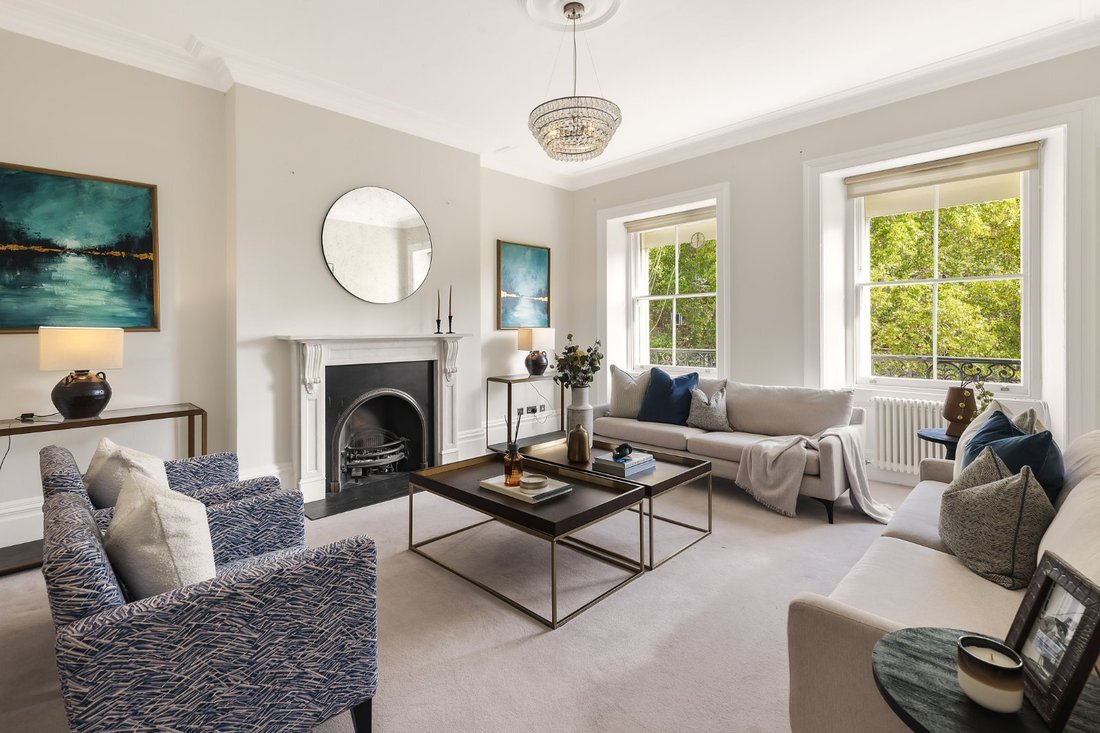 Apartment in Campden Hill, Kensington And Chelsea, England 1 - 18969919