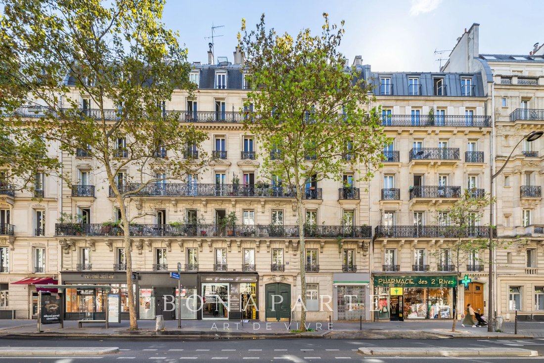 Apartment in Paris 4e Arrondissement, Paris, France 1 - 18971436
