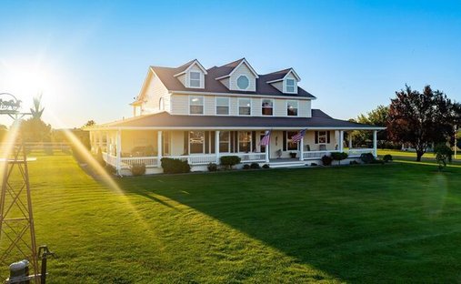 House in Prosser, Washington, United States 1