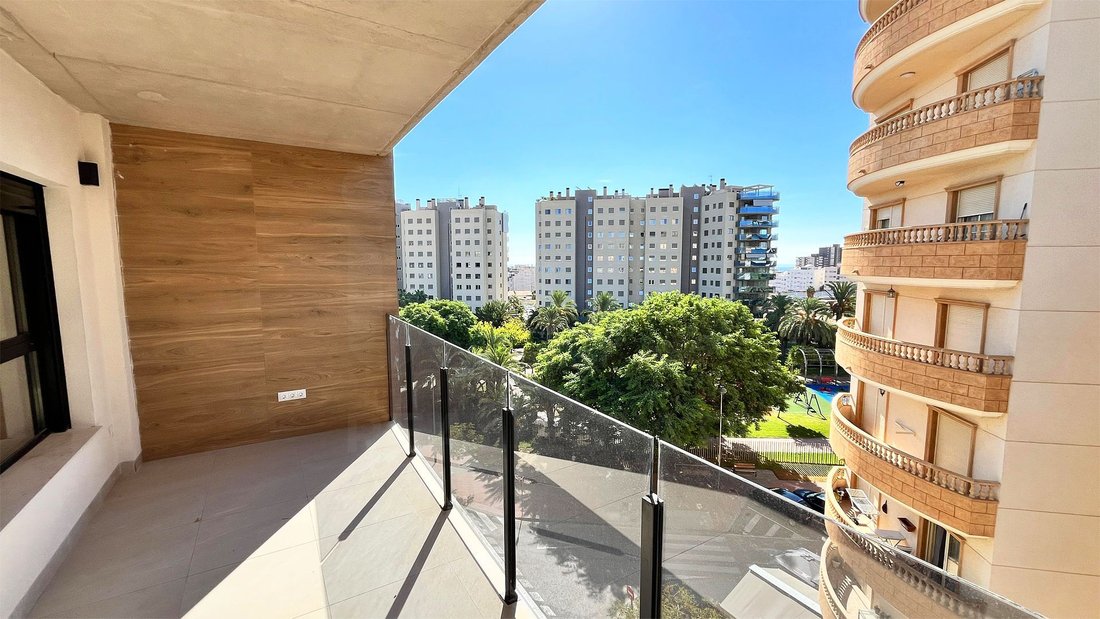 Penthouse in el Campello, Valencian Community, Spain 2 - 18981672