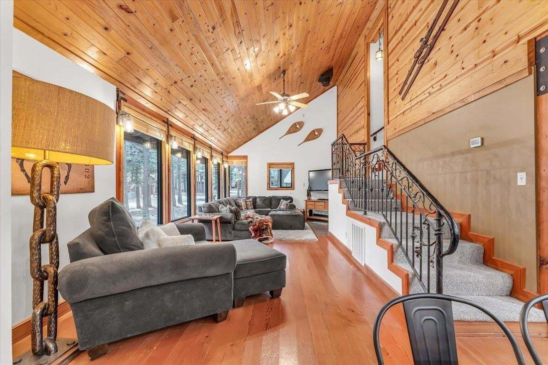 House in Truckee, California, United States 5 - 18964654