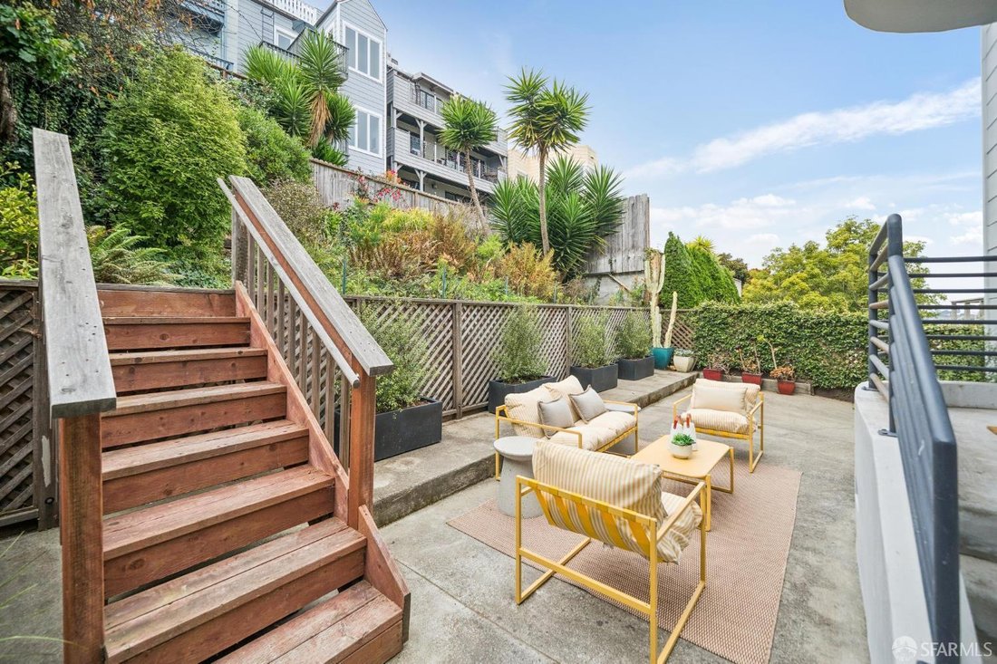 Condo in San Francisco, California, United States 5 - 18968899