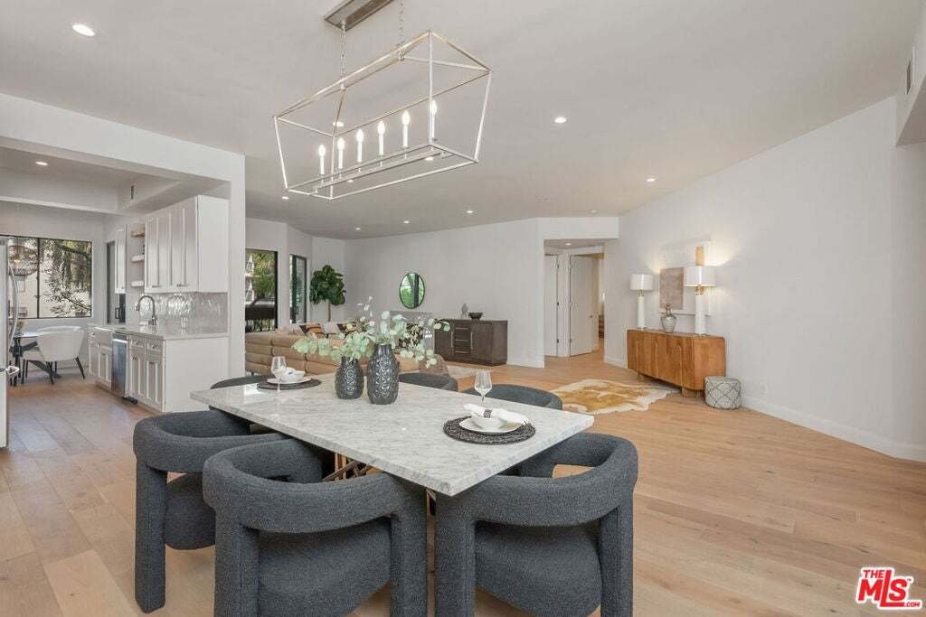 Condo in Los Angeles, California, United States 1 - 18968638