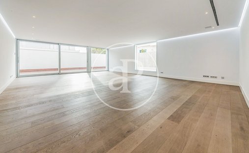 Villa in Ciudad Lineal, Madrid, Spain 1
