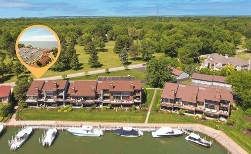 Condo in Port Clinton, Ohio, United States 1
