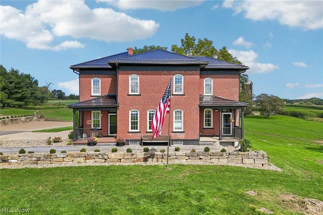 House in Columbiana, Ohio, United States 1 - 18976101