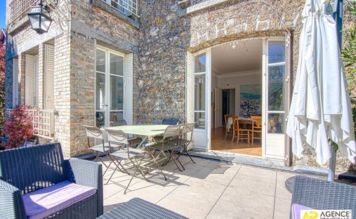 Apartment in Domaine National du Château, Versailles, France 1