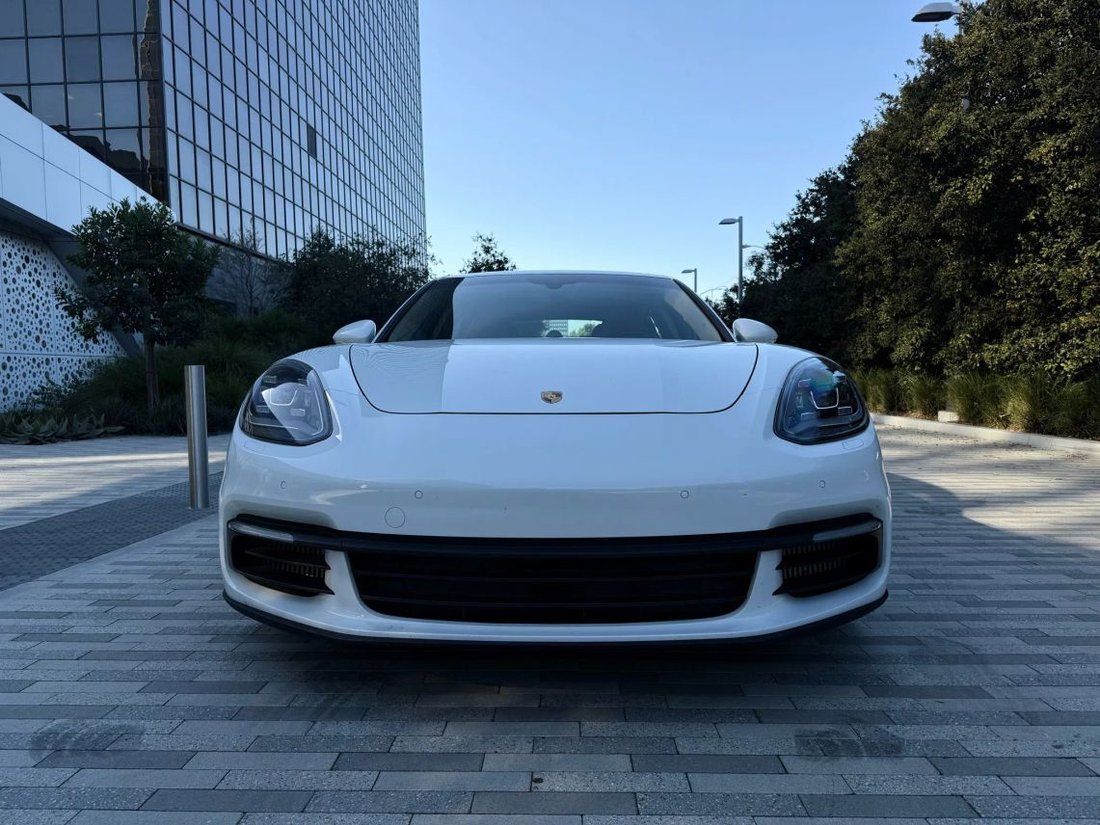 Sedan in Inglewood, CA, United States 4 - 15132494