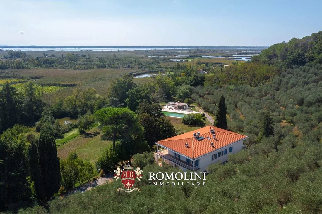 Villa in Massarosa, Tuscany, Italy 3 - 18966499