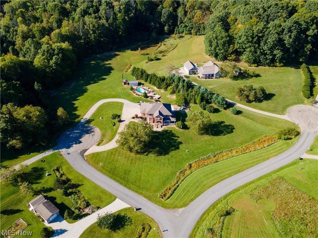 House in Dover, Ohio, United States 5 - 18976107