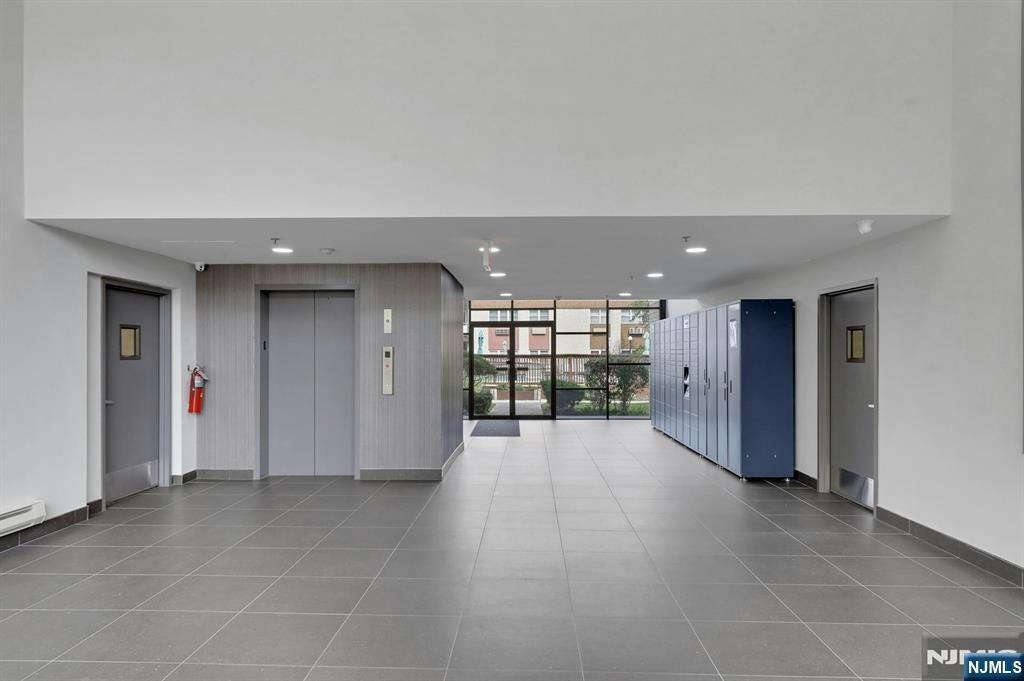 Condo in Edgewater, New Jersey, United States 3 - 18953683