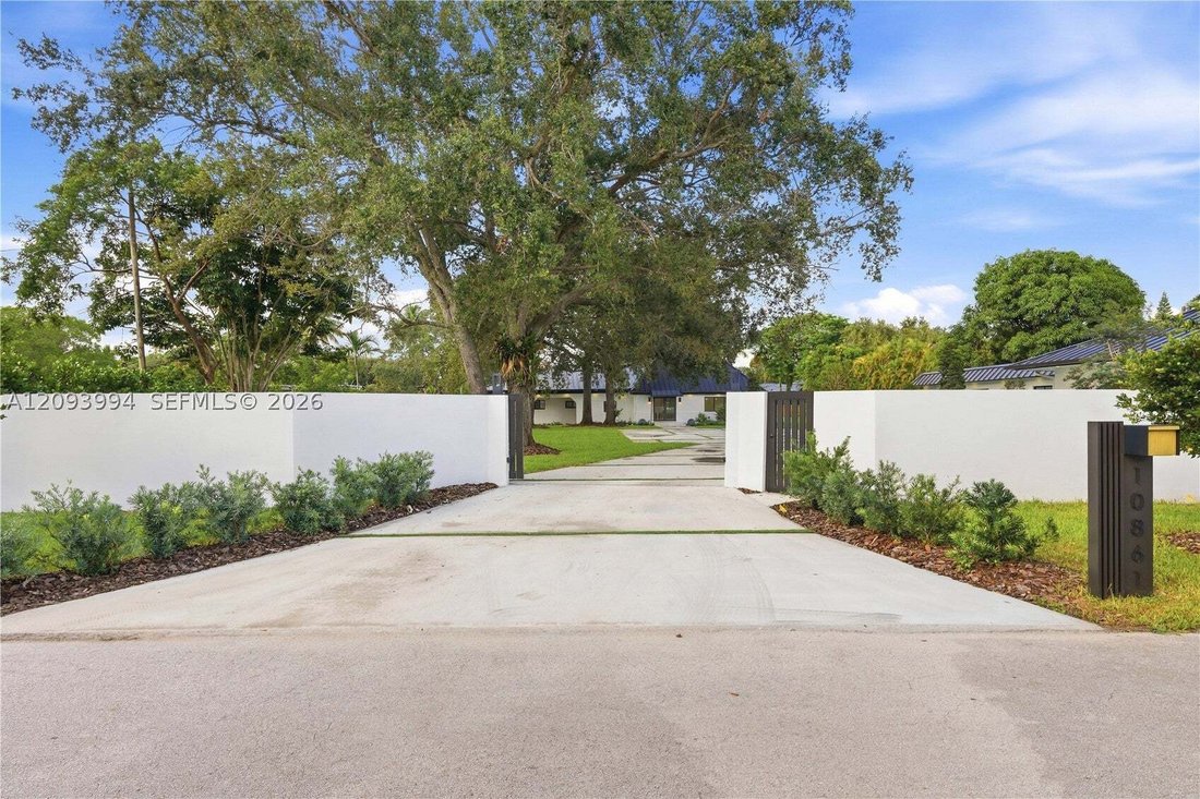 House in Miami, Florida, United States 3 - 18969794