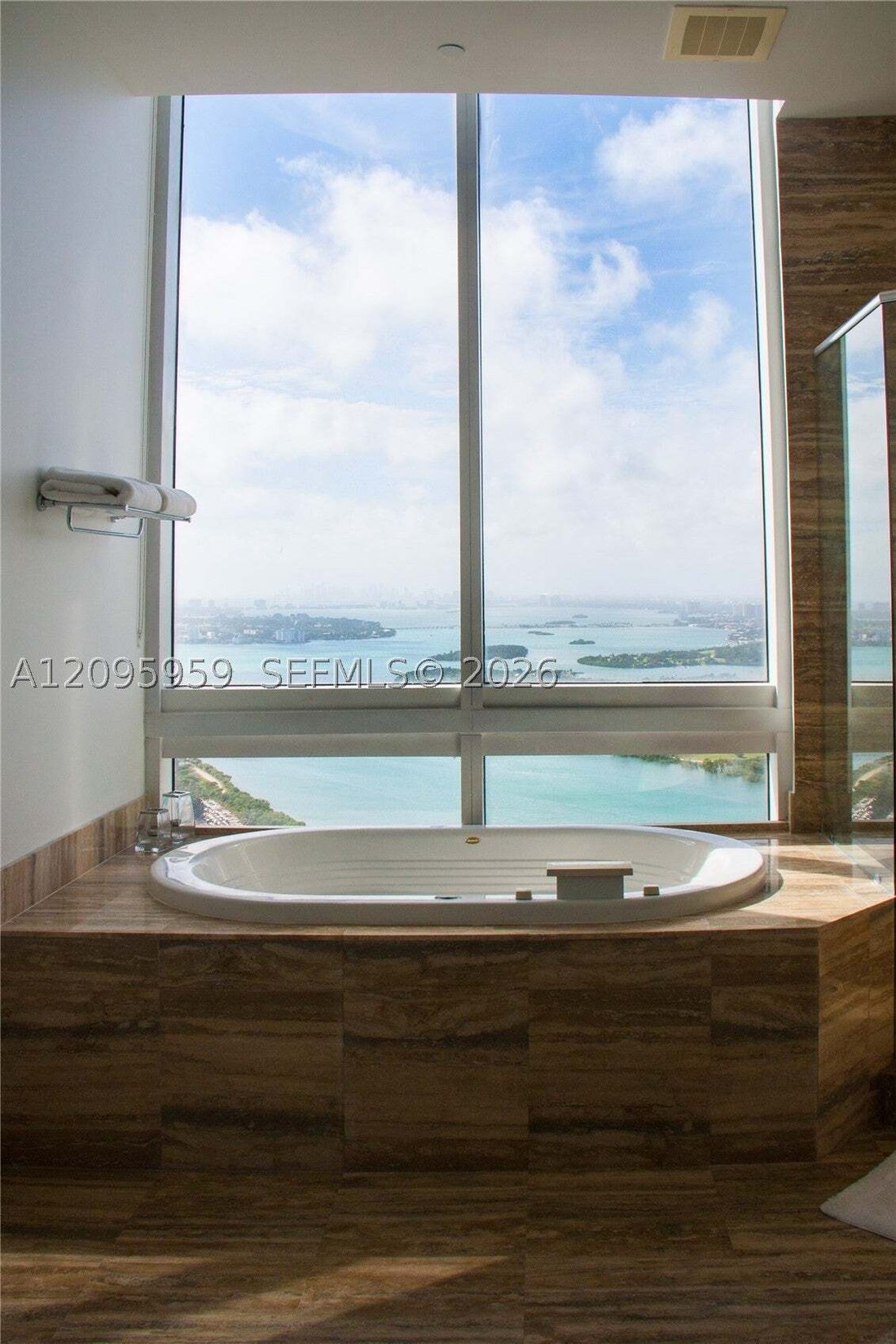Condo in Golden Beach, Florida, United States 4 - 18969887