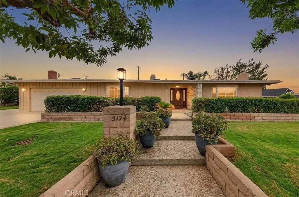 House in Buena Park, California, United States 2 - 18970624