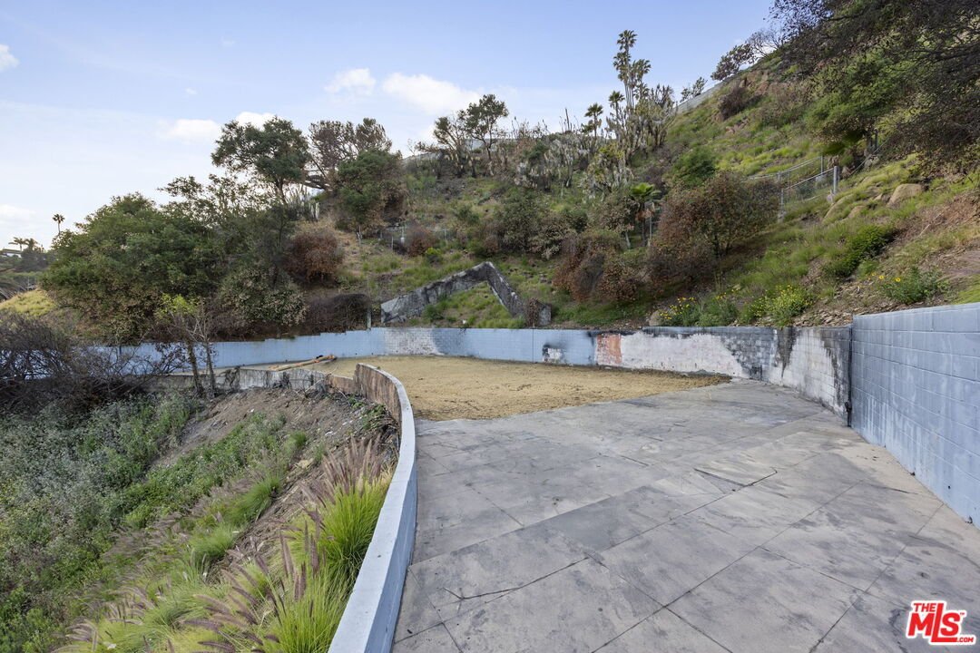 Land in Los Angeles, California, United States 1 - 18969895