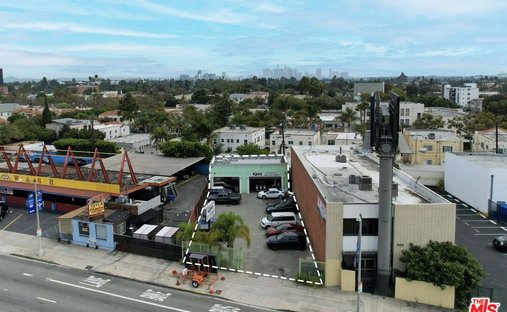 Land in Los Angeles, California, United States 1