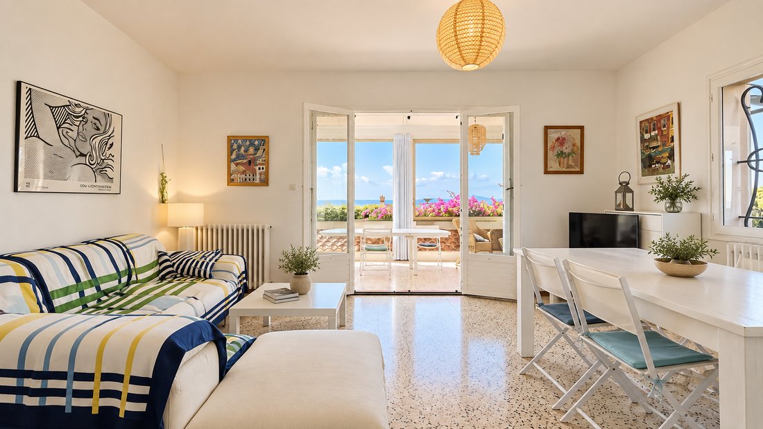 Villa in Les Issambres, Roquebrune-sur-Argens, France 4 - 18972403