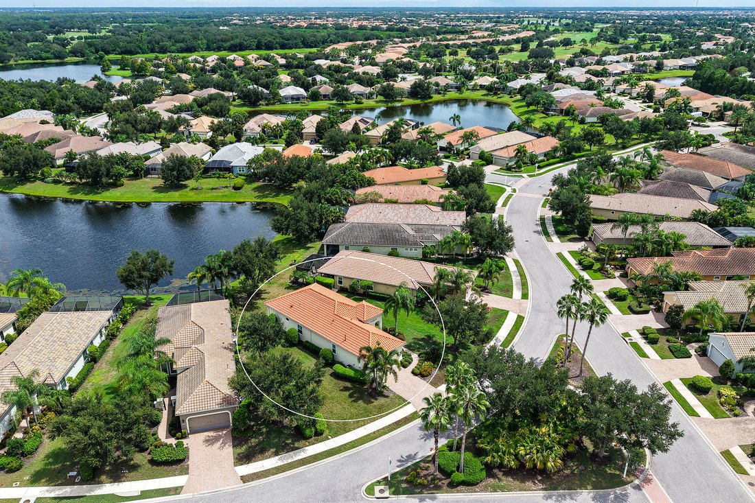 Bradenton, Florida, United States 3 - 18974410