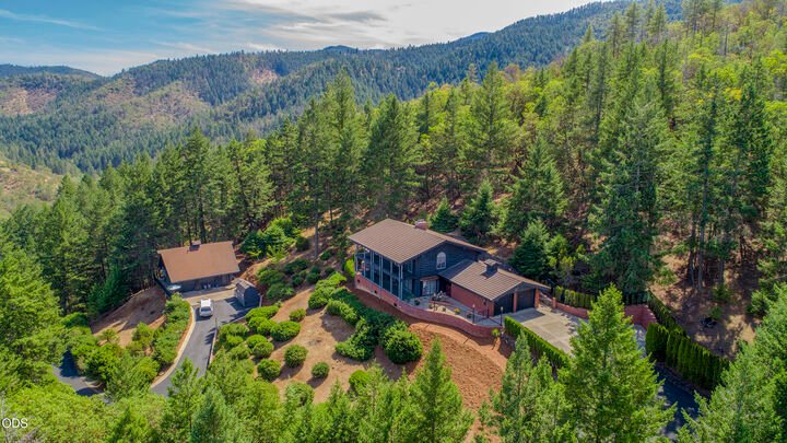 House in Medford, Oregon, United States 3 - 18978890