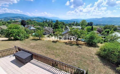 House in Saint-Eusèbe, Auvergne-Rhône-Alpes, France 1