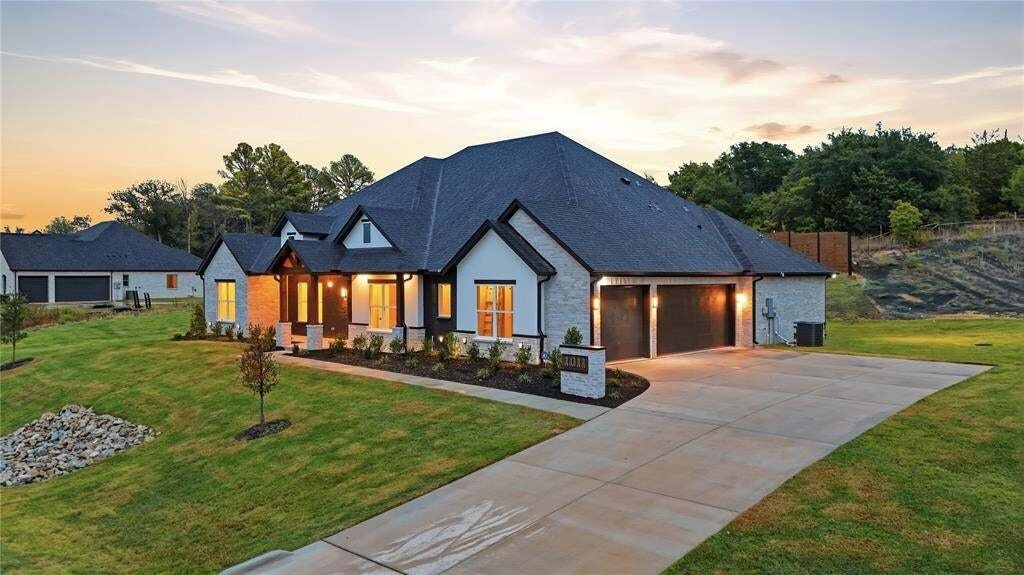 House in Azle, Texas, United States 2 - 18973817