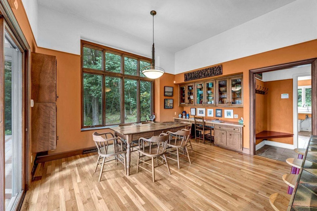 House in Ligonier, Pennsylvania, United States 5 - 18519903