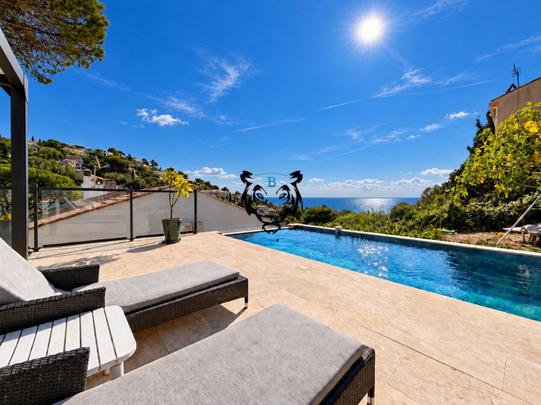 Casa a Ecarts, Roquebrune-sur-Argens, Francia 1 - 16139480
