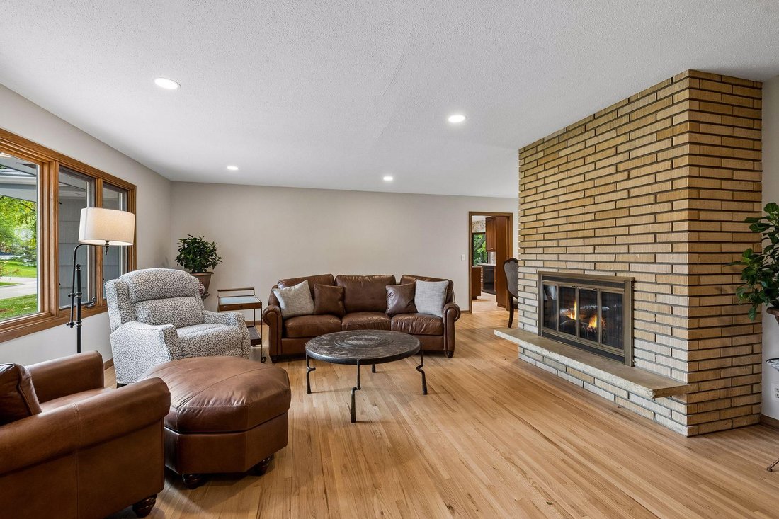 House in Edina, Minnesota, United States 5 - 18958855