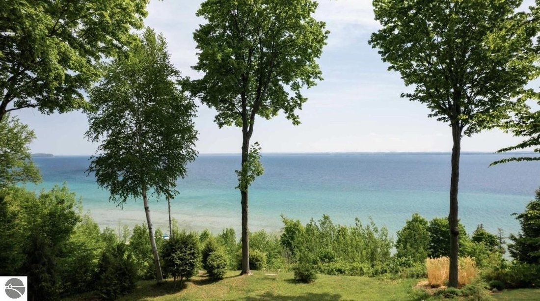 House in Traverse City, Michigan, United States 5 - 18976018