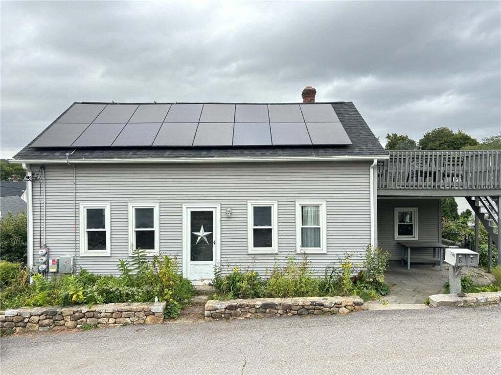 West Warwick, Rhode Island, United States 1 - 18964651