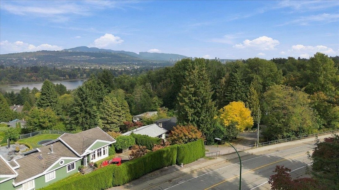 House in Burnaby, British Columbia, Canada 4 - 18969757
