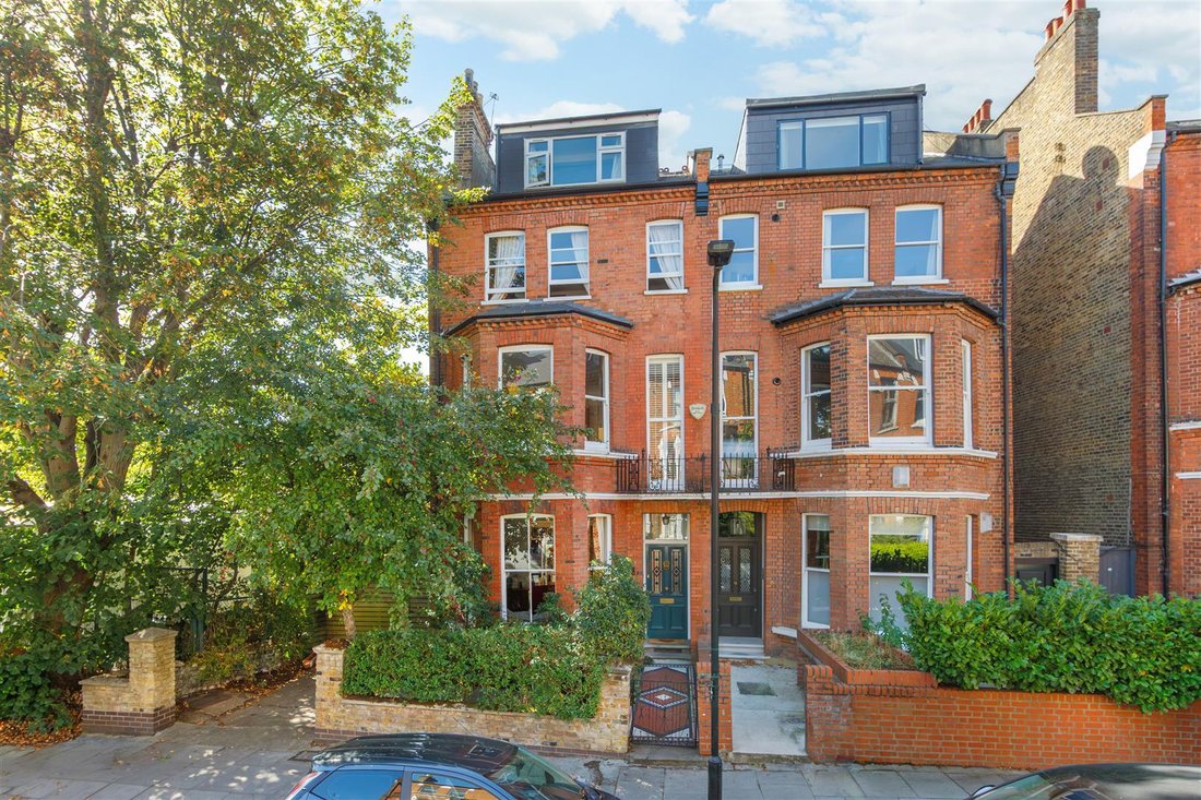 House in Hampstead, Camden, England 1 - 18976222
