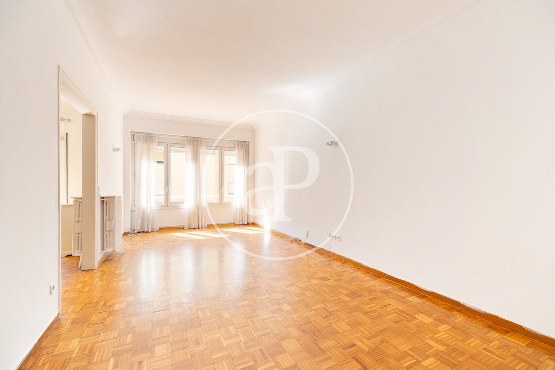 Apartment in Sarrià-Sant Gervasi, Barcelona, Spain 3 - 18974070