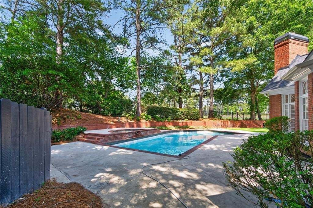 House in Johns Creek, Georgia, United States 5 - 18970412