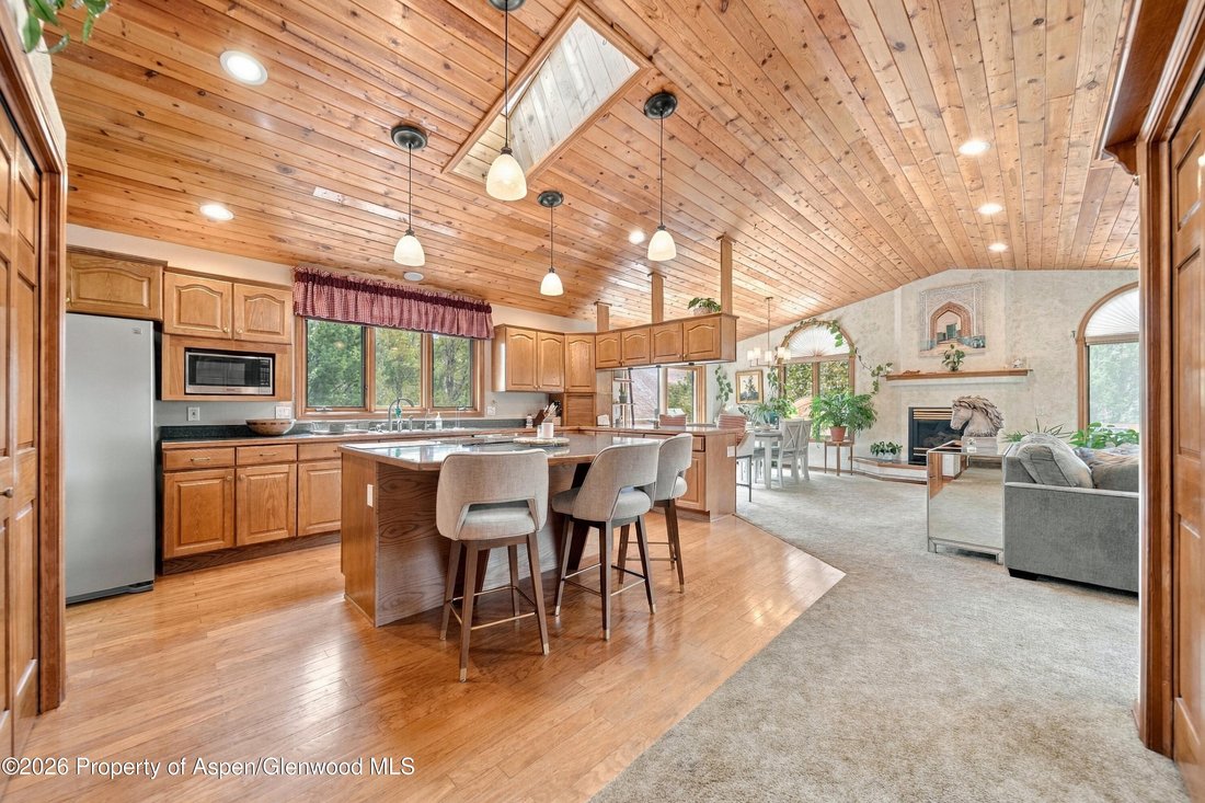 House in Glenwood Springs, Colorado, United States 3 - 18971311